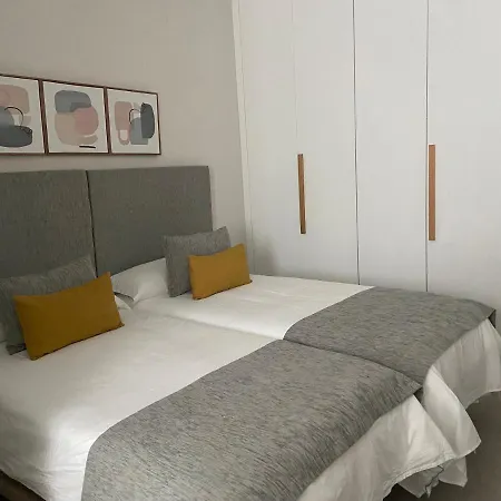 Castelar Апартаменти