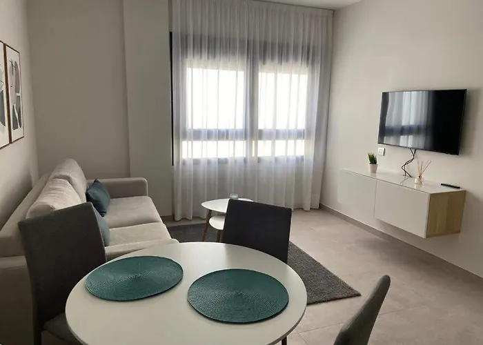 Castelar Апартаменти *